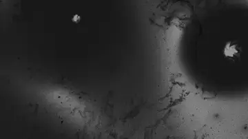 Zasłona do filmu "Una sombra oscilante" #1138181