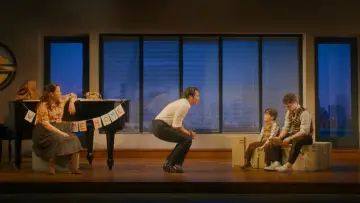 Zasłona do filmu "Merrily We Roll Along" #548400