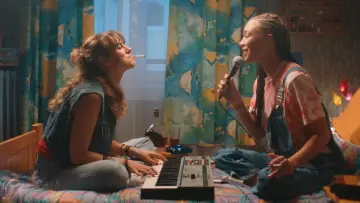 Zasłona do filmu "Les Immortelles" #537193