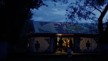 Zasłona do filmu "一个夜晚与三个夏天" #1881428