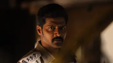 Zasłona do filmu "லெவன்" #1874514