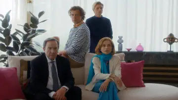 Zasłona do filmu "Najbogatsza kobieta na świecie" #534290