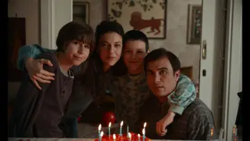 Zasłona do filmu "Familia" #737441