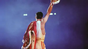 Zasłona do filmu "Queen: We Are the Champions - Die Geschichte der größten Sporthymne aller Zeiten" #942983