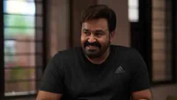 Zasłona do filmu "ഹൃദയപൂര്‍വ്വം" #784280