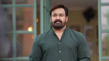 Zasłona do filmu "ഹൃദയപൂര്‍വ്വം" #784290