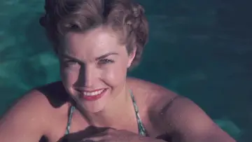 Zasłona do filmu "Esther Williams : La Sirène d