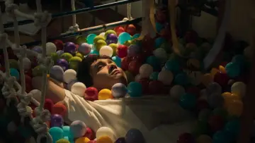 Zasłona do filmu "1 Kakak 7 Ponakan" #704985