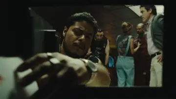 Zasłona do filmu "Luger" #969277