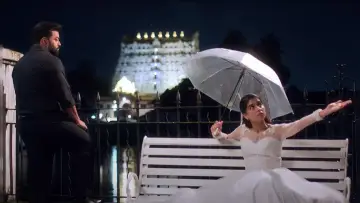 Zasłona do filmu "Mr and Mrs ബാച്‌ലർ" #854971