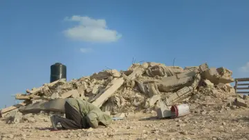 Zasłona do filmu "חוקי מדבר | قوانین الصحراء" #982388