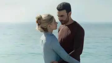 Zasłona do filmu "Jesteś tylko Ty" #591788