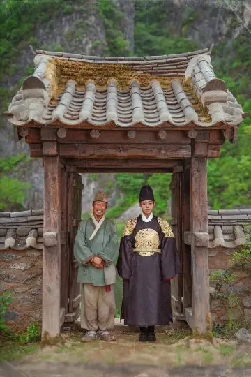 왕과 사는 남자