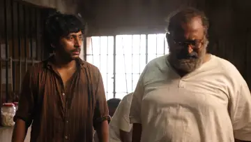 Zasłona do filmu "சொர்க்கவாசல்" #1153188