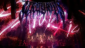 Zasłona do filmu "Beyond Live — Stray Kids World Tour dominATE in SEOUL" #1191258