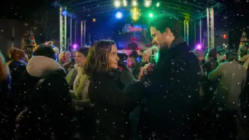 Zasłona do filmu "Szampańskie święta" #602804