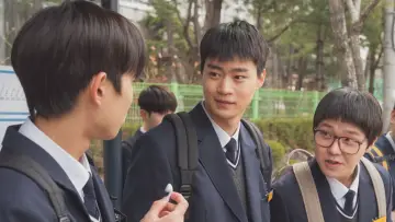 Zasłona do filmu "너와 나의 5분" #662526