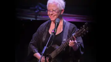 Zasłona do filmu "Janis Ian: Breaking Silence" #806242