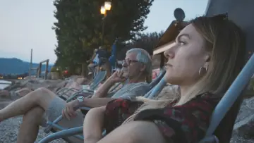Zasłona do filmu "Tata" #1631663