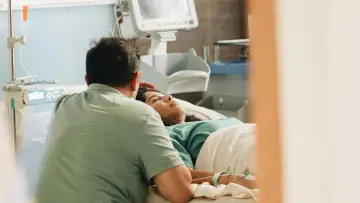 Zasłona do filmu "Esok Tanpa Ibu" #539526