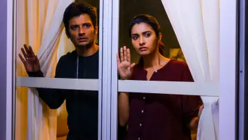 Zasłona do filmu "பிளாக்" #1191235