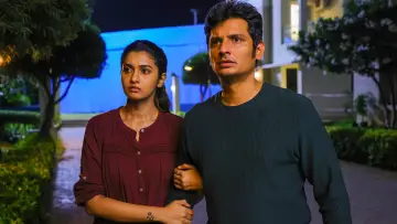 Zasłona do filmu "பிளாக்" #1191237