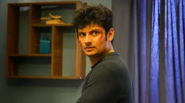 Zasłona do filmu "பிளாக்" #1191238