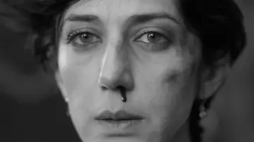 Zasłona do filmu "Deux personnes échangeant de la salive" #588338