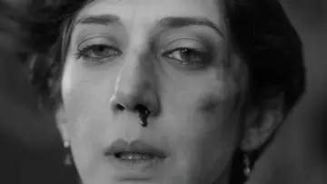Zasłona do filmu "Deux personnes échangeant de la salive" #779159