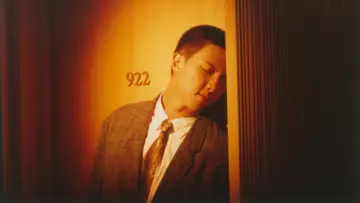 Zasłona do filmu "알엠: 라이트 피플, 롱 플레이스" #933197