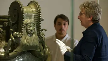Zasłona do filmu "Die vergessenen Königinnen Europas Schatzfund an der Adria" #736610