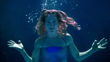 Zasłona do filmu "Miss Mermaid" #911331