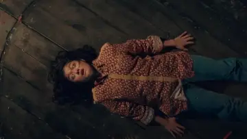 Zasłona do filmu "Malam Terlarang" #694503