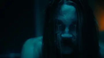 Zasłona do filmu "The Crucifix: Blood of the Exorcist" #651577