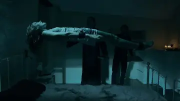 Zasłona do filmu "The Crucifix: Blood of the Exorcist" #651578