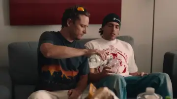 Zasłona do filmu "Guzzle Buddies" #982271