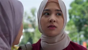 Zasłona do filmu "Kupilih Jalur Langit" #798601