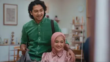 Zasłona do filmu "La Tahzan: Cinta, Dosa, Luka..." #672810