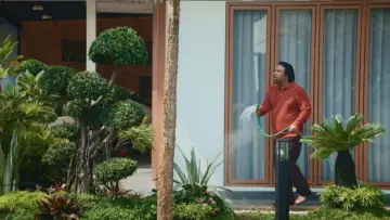 Zasłona do filmu "La Tahzan: Cinta, Dosa, Luka..." #672816