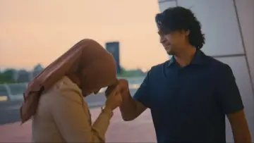 Zasłona do filmu "La Tahzan: Cinta, Dosa, Luka..." #672820