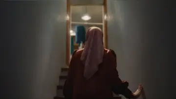 Zasłona do filmu "La Tahzan: Cinta, Dosa, Luka..." #672835