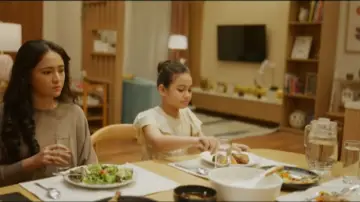 Zasłona do filmu "La Tahzan: Cinta, Dosa, Luka..." #672901