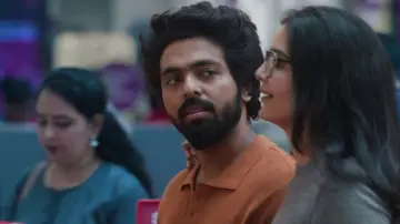 Zasłona do filmu "மென்டல் மனதில்" #1139257