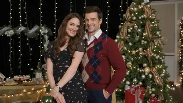 Zasłona do filmu "All I Need for Christmas" #736090