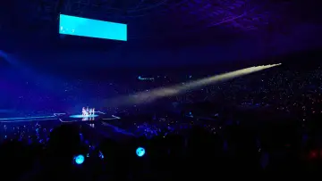 Zasłona do filmu "아이브 더 퍼스트 월드투어 인 시네마" #977639