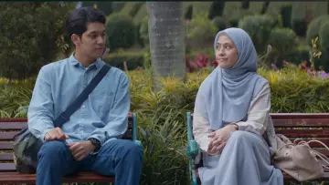 Zasłona do filmu "Cinta Dalam Ikhlas" #982194