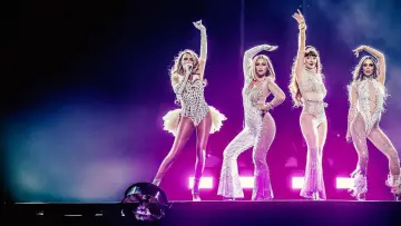 Zasłona do filmu "The Girls Aloud Show" #1633437