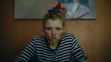 Zasłona do filmu "Jak być normalną" #781577