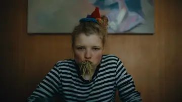 Zasłona do filmu "Jak być normalną" #781578