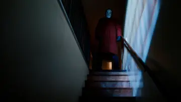 Zasłona do filmu "He
